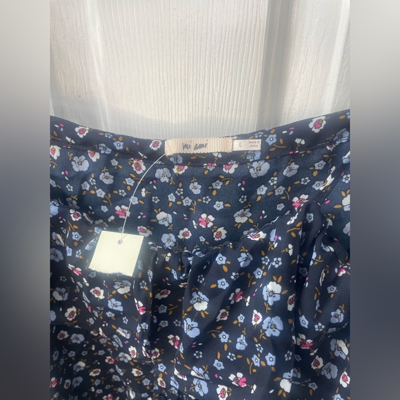 Francescas Collection Boutique Floral Cold Shoulder Blue Blouse Size Large NWT - Picture 5 of 8